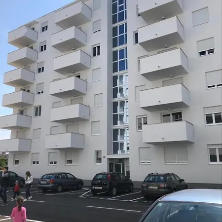 Tesla Appartement Zadar